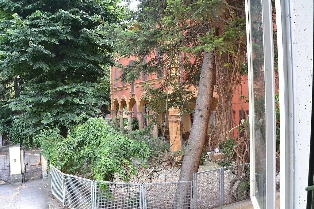 Central Avenue B&B Bologna 0*,