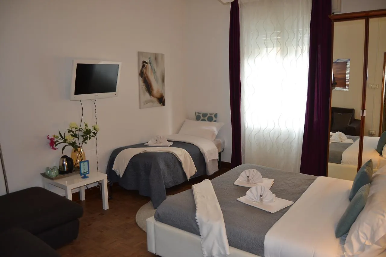 Central Avenue B&B Bologna 0*,