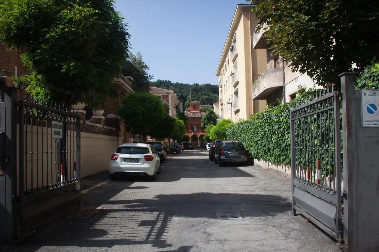Central Avenue B&B Bologna 0*,  Italia