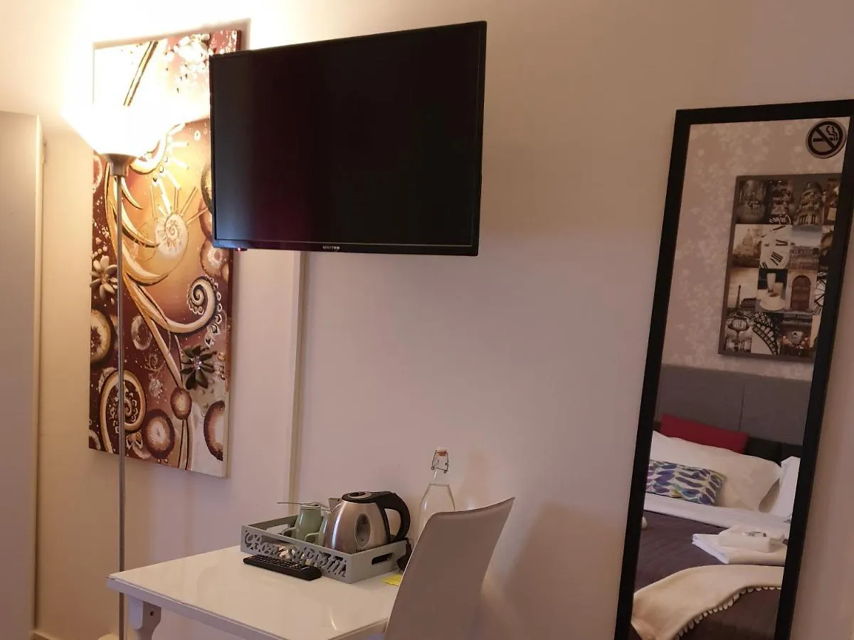 Bed & Breakfast Central Avenue B&B Bologna Italia