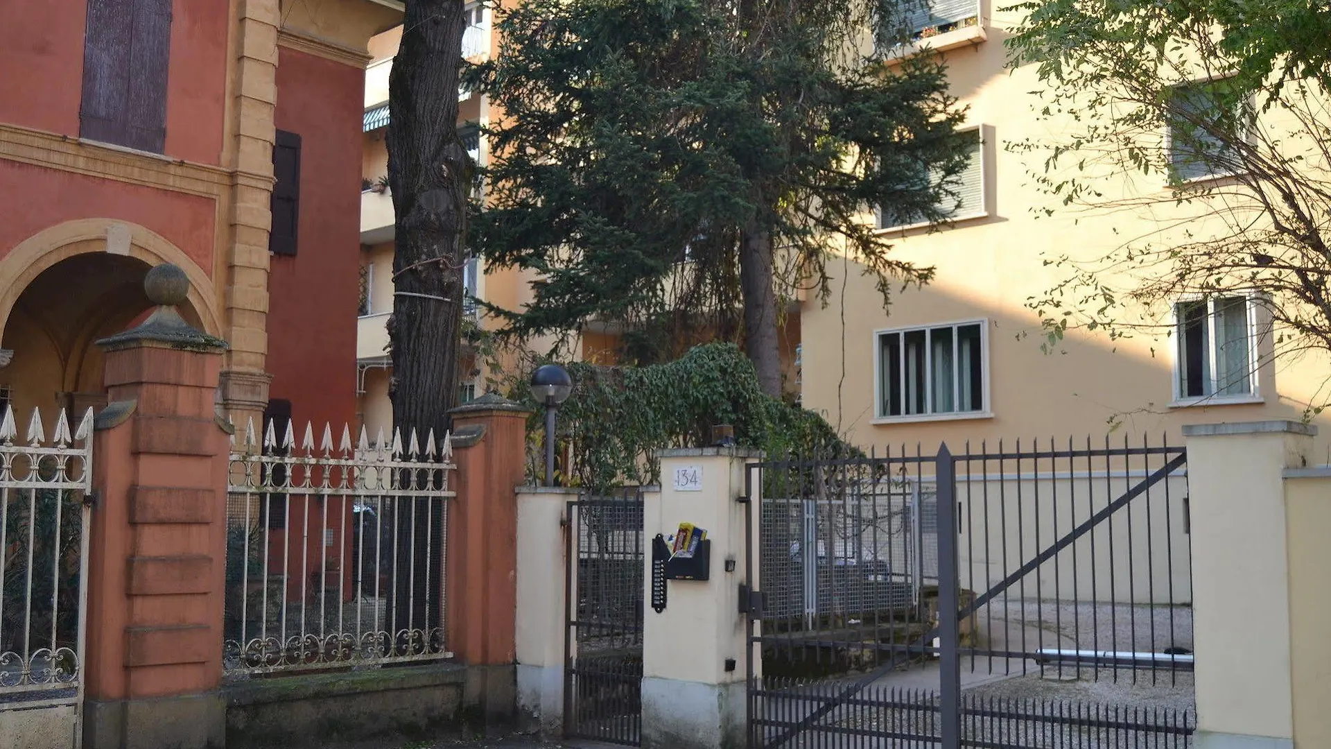 Central Avenue B&B Bologna Italy