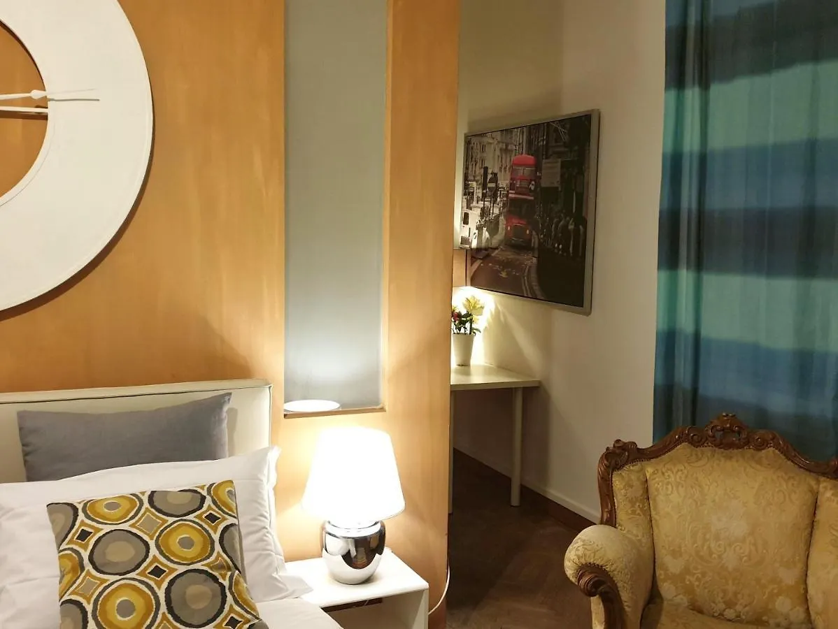Central Avenue B&B Bologna Italy